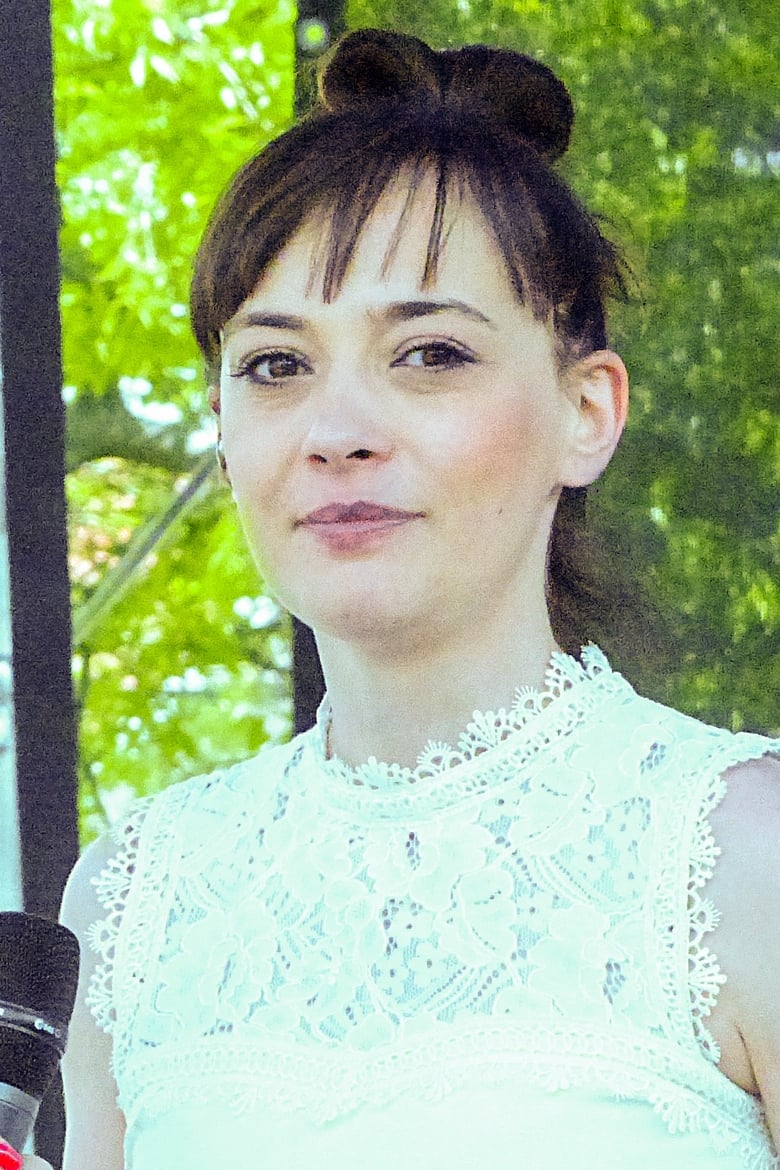 Portrait of Réka Farkasházi