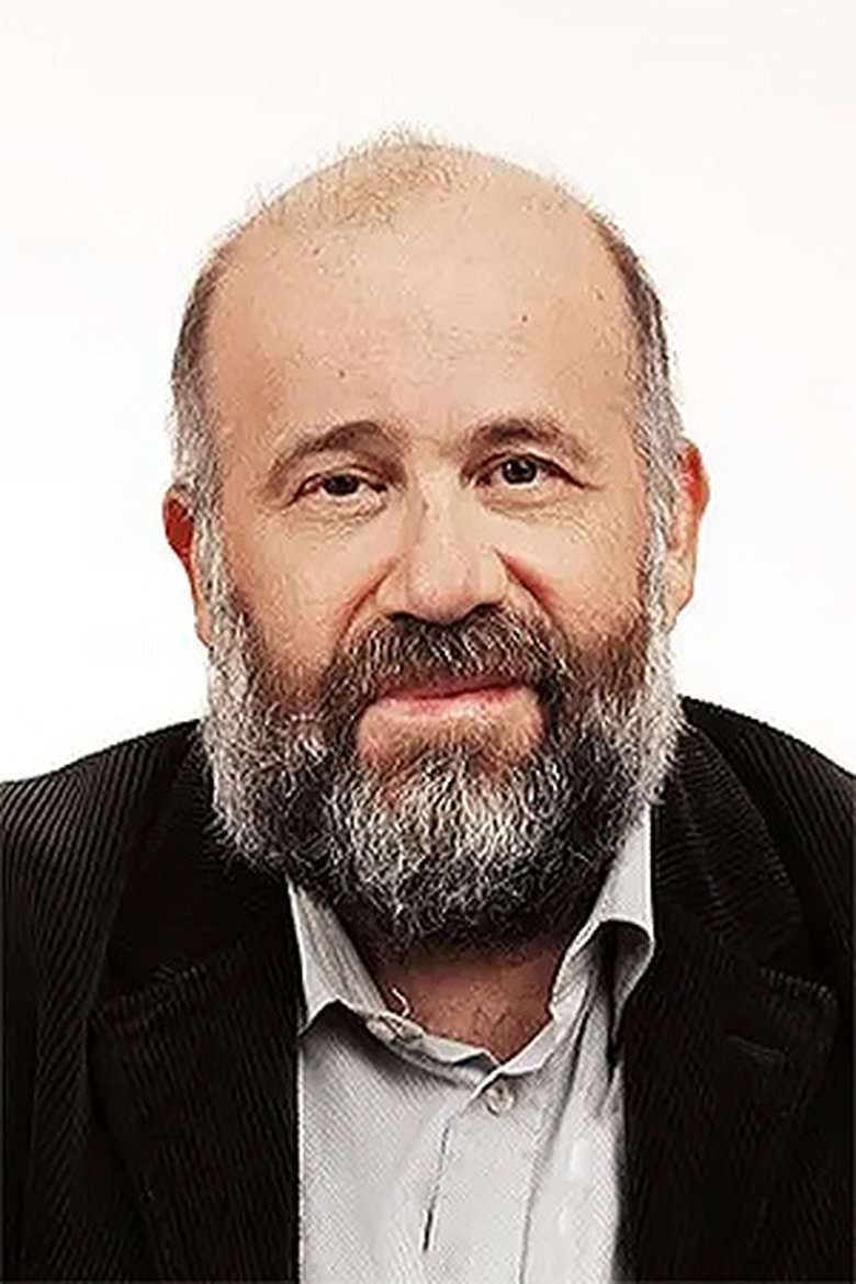 Portrait of Otávio Müller