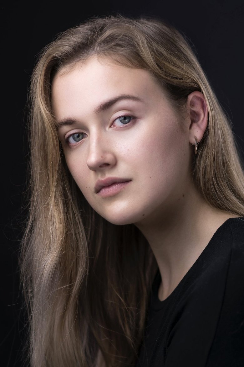 Portrait of Shannon Watson