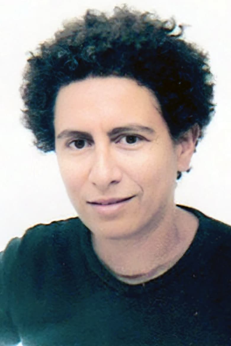 Portrait of Amal Bedjaoui