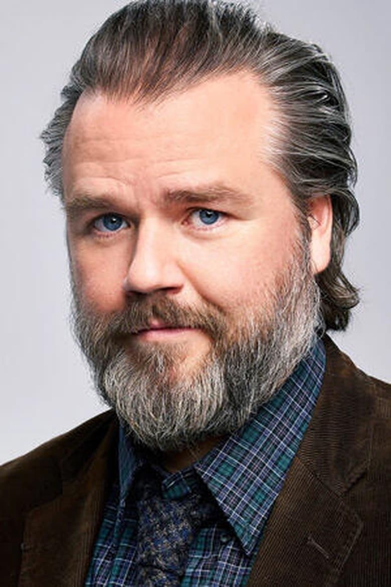 Portrait of Tyler Labine