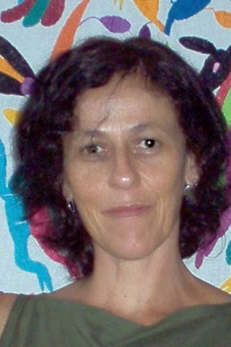 Portrait of Melanie Dimantas