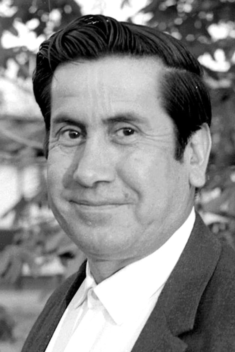 Portrait of Víctor Mix