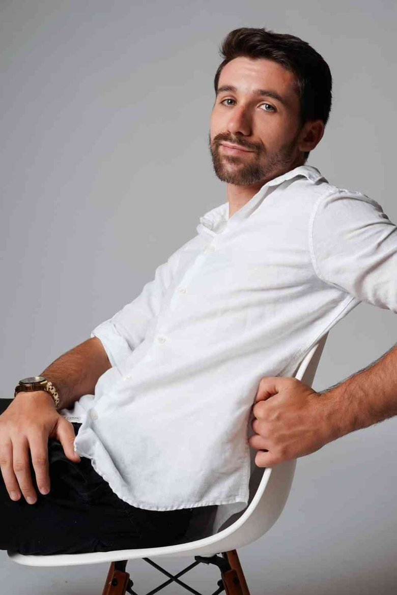 Portrait of Eric Kahn