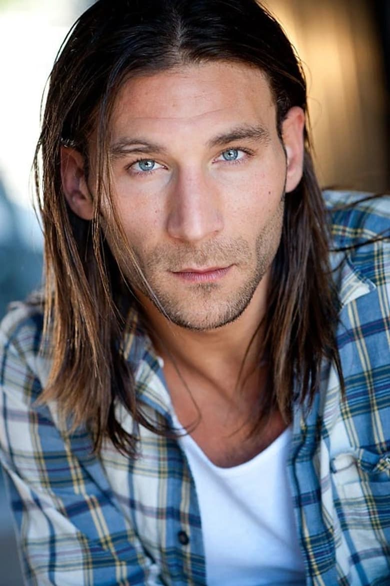 Portrait of Zach McGowan