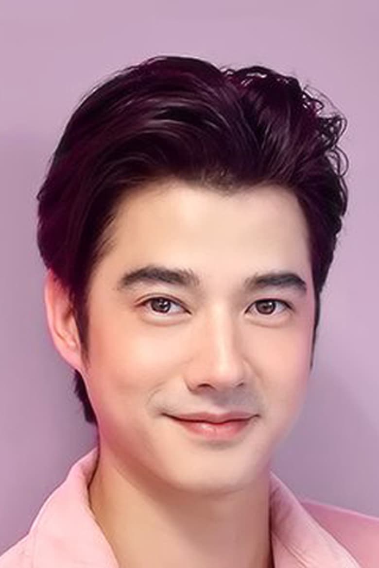 Portrait of Mario Maurer