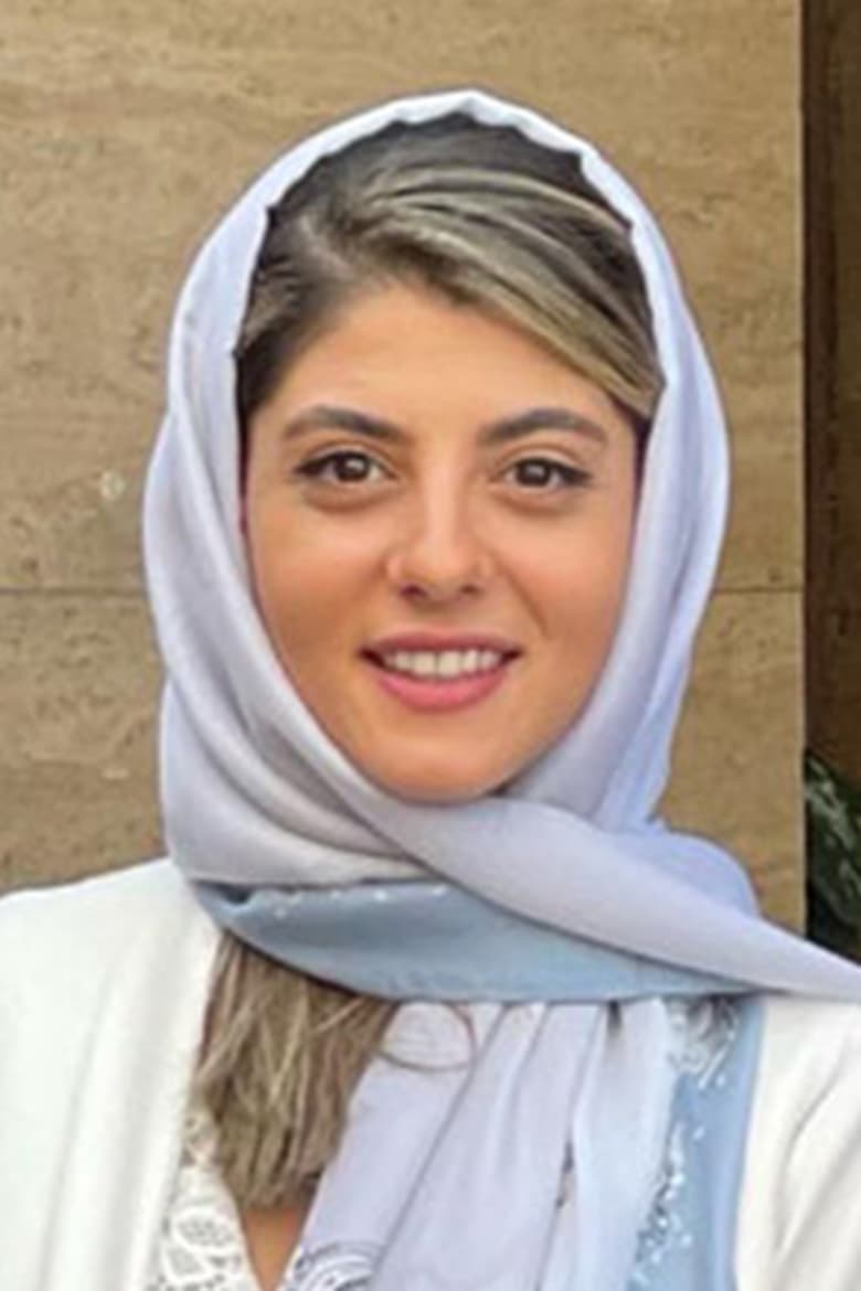 Portrait of Mahsa Tahmasebi