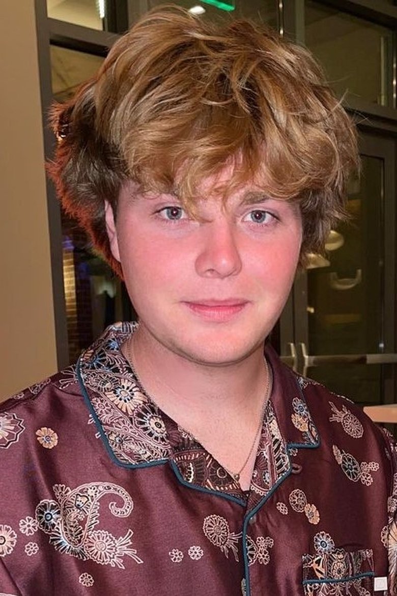 Portrait of Alex Warren