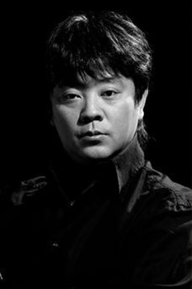 Portrait of Sijun Liu