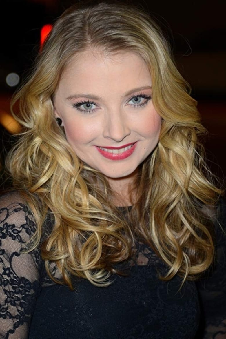 Portrait of Elisabeth Harnois