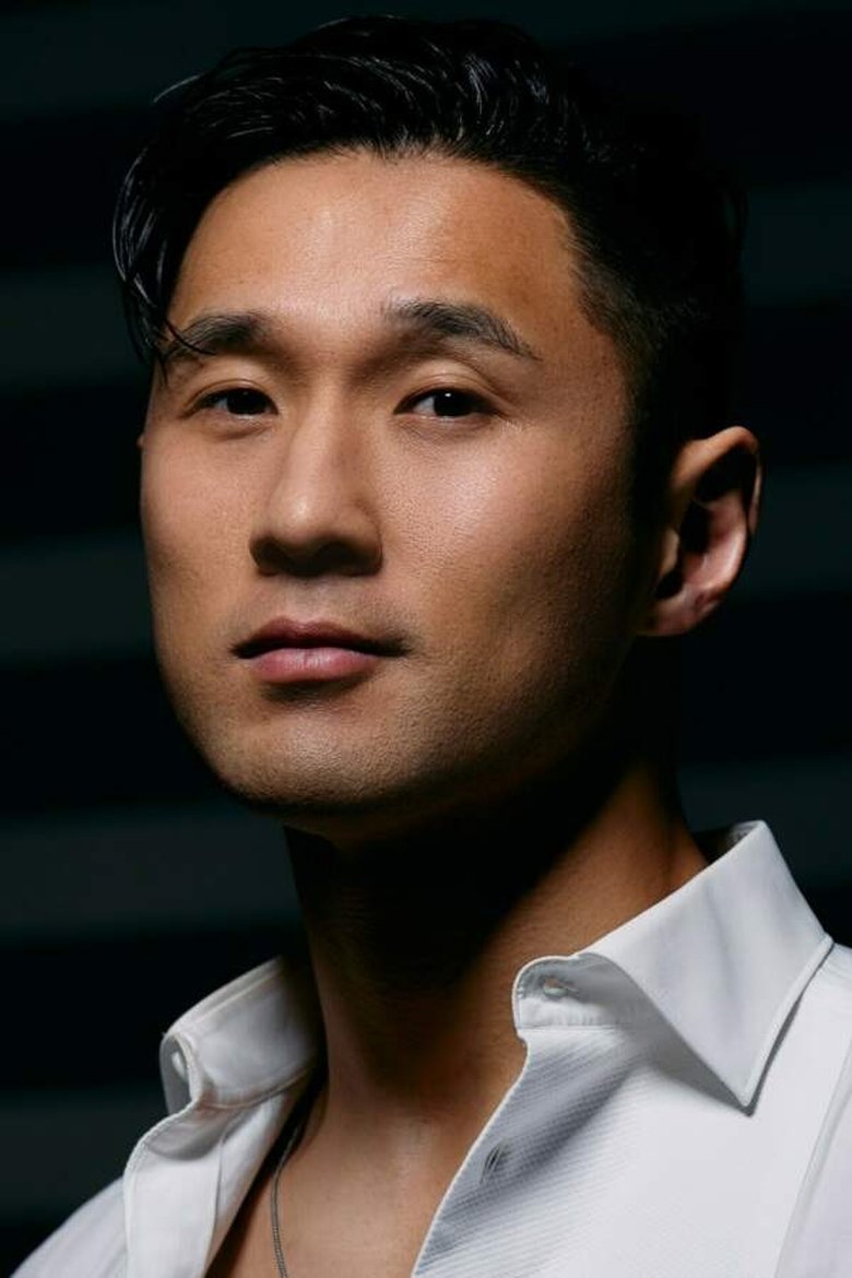 Portrait of Julian Zhu