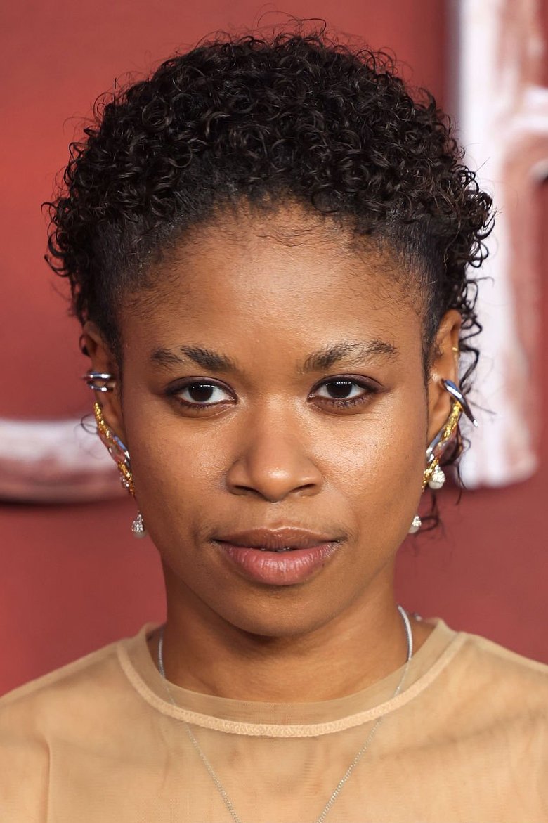 Portrait of Christelle Elwin