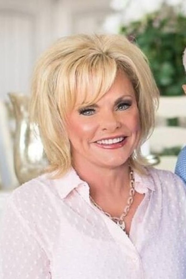 Portrait of Lori Bakker