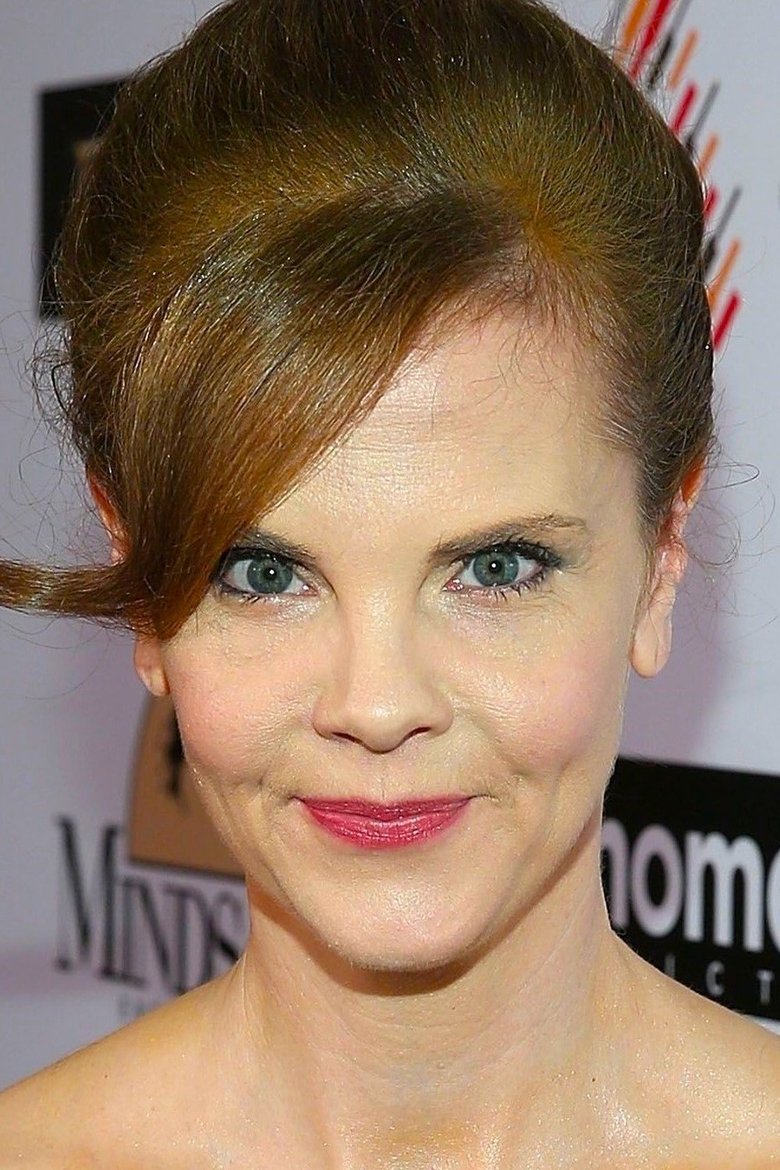 Portrait of Kiersten Warren