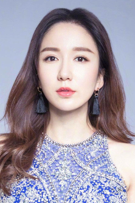 Portrait of Lou Yixiao