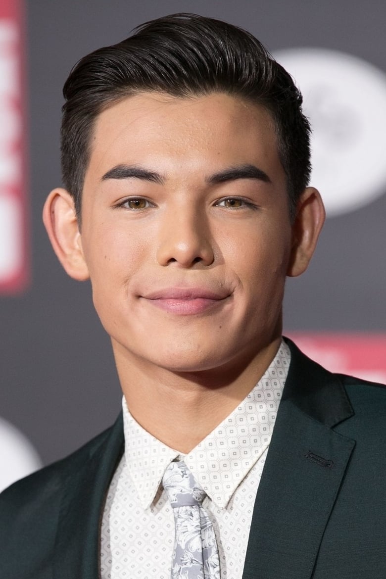 Portrait of Ryan Potter