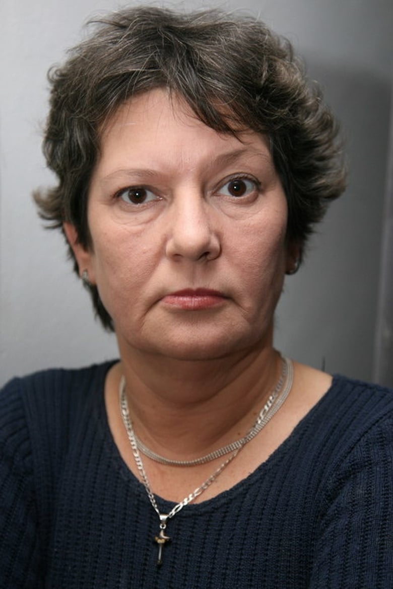 Portrait of Mirela Cioabă