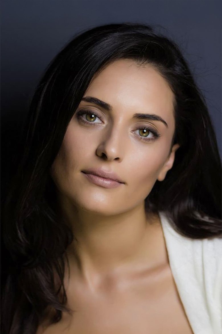 Portrait of Aslihan Gurbuz