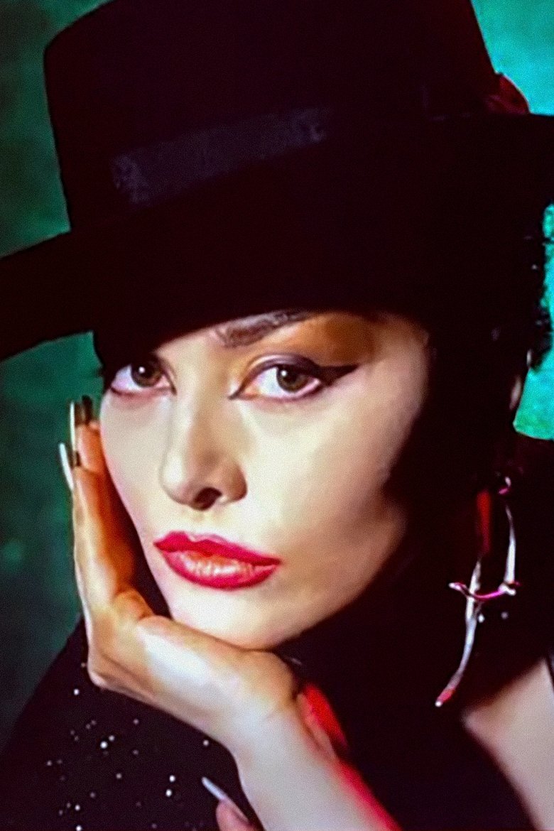 Portrait of Lisa Dalbello