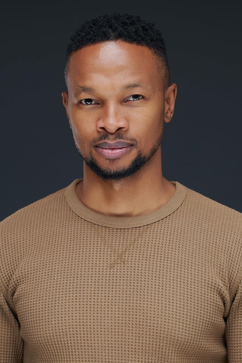 Portrait of Theo Bongani Ndyalvane