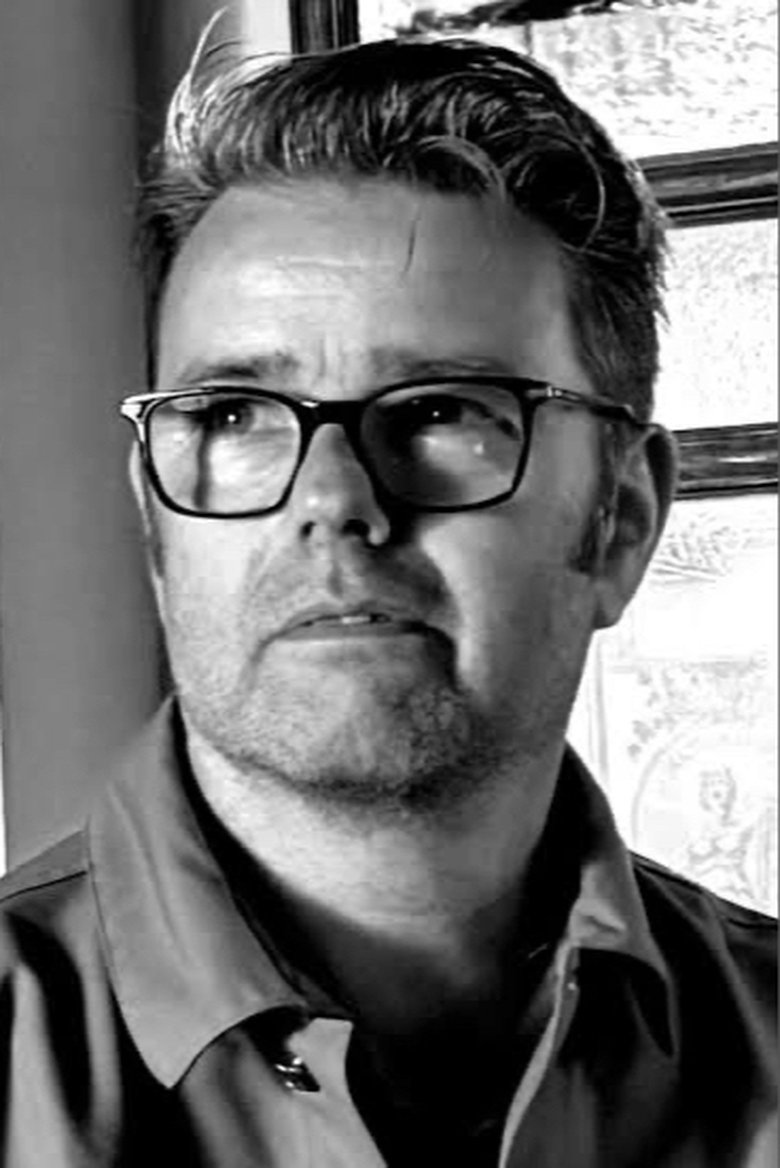 Portrait of Sean Phillips