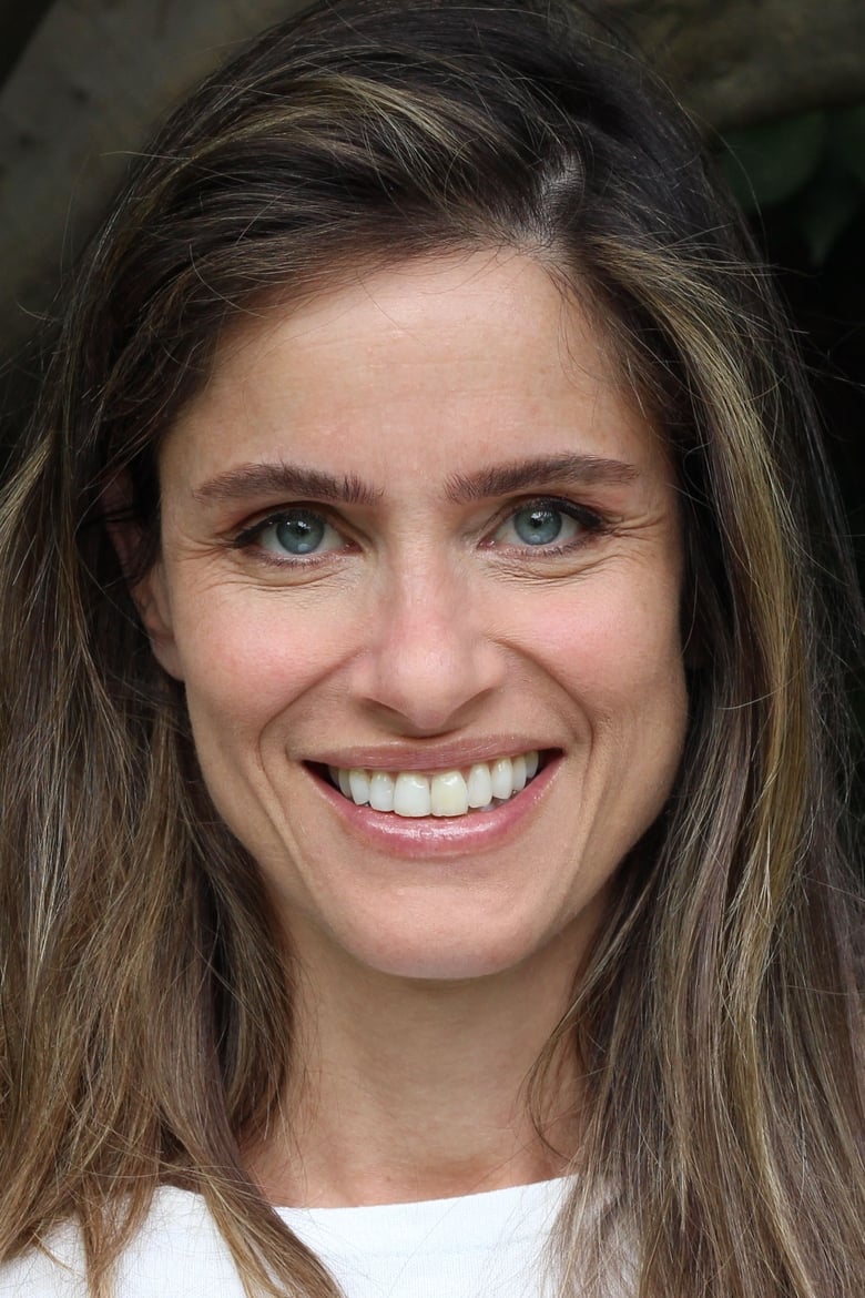 Portrait of Amanda Peet