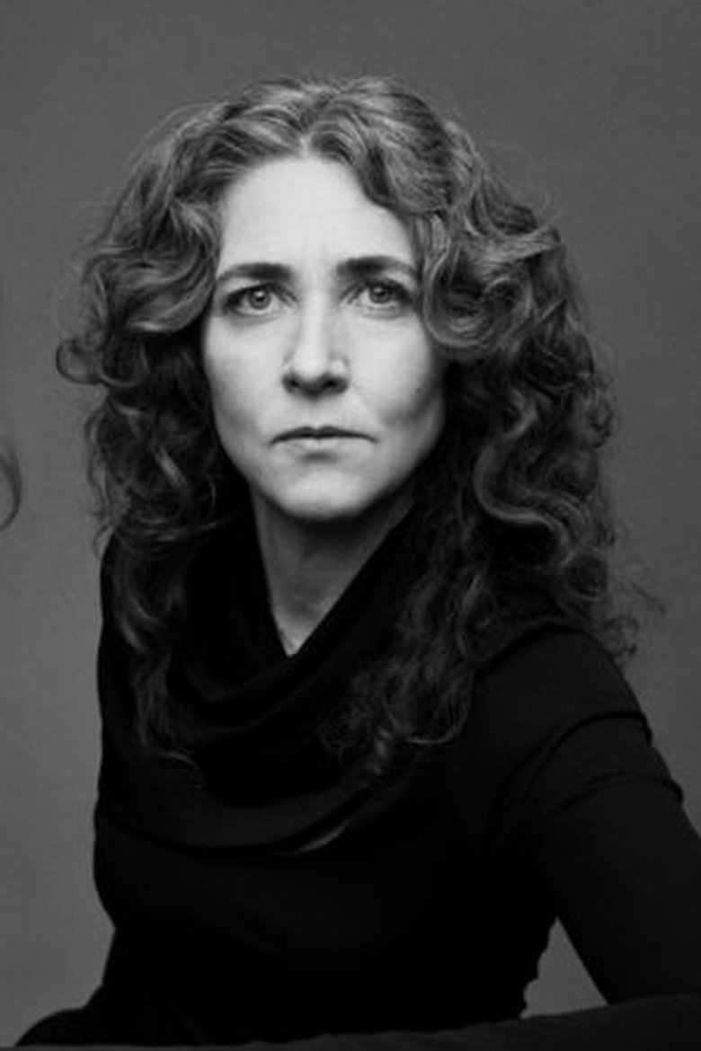 Portrait of Lisa Farzaneh