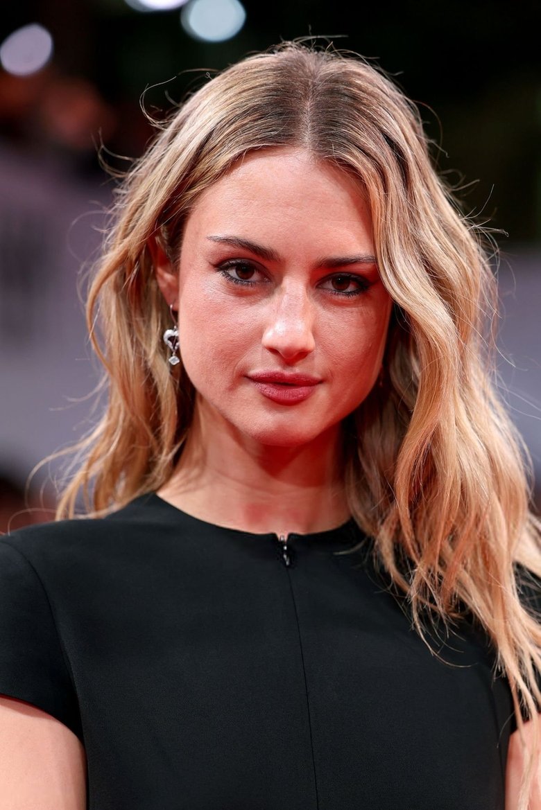 Portrait of Grace Van Patten