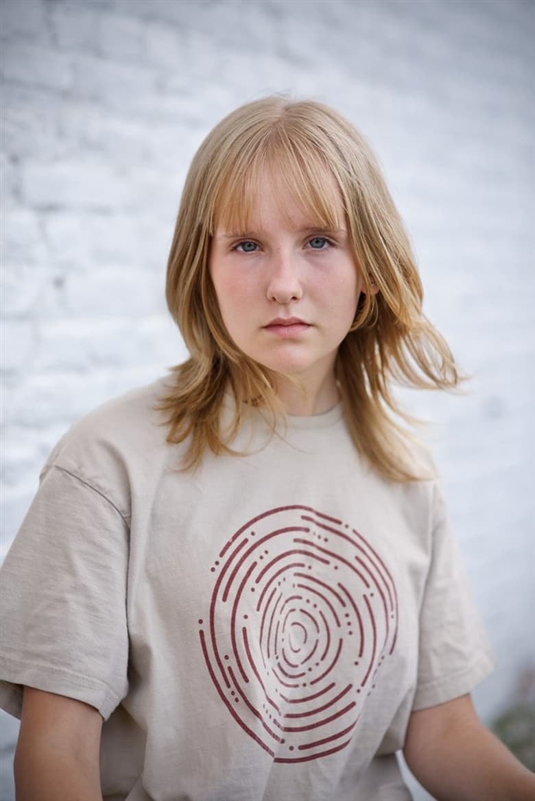 Portrait of Janaïna Halloy Fokan