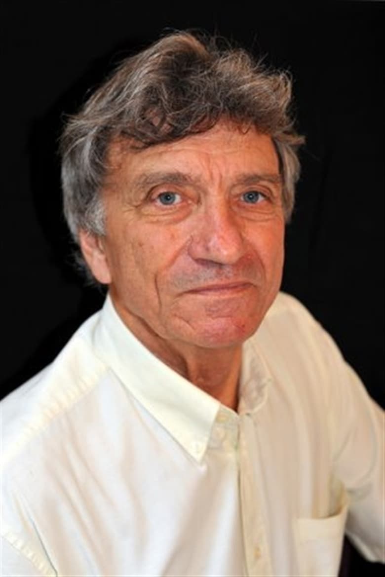 Portrait of Loïc Pichon