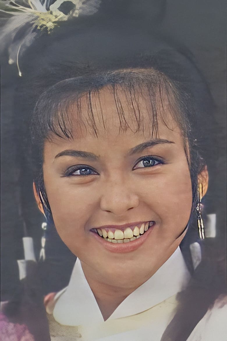 Portrait of Debbie Chui