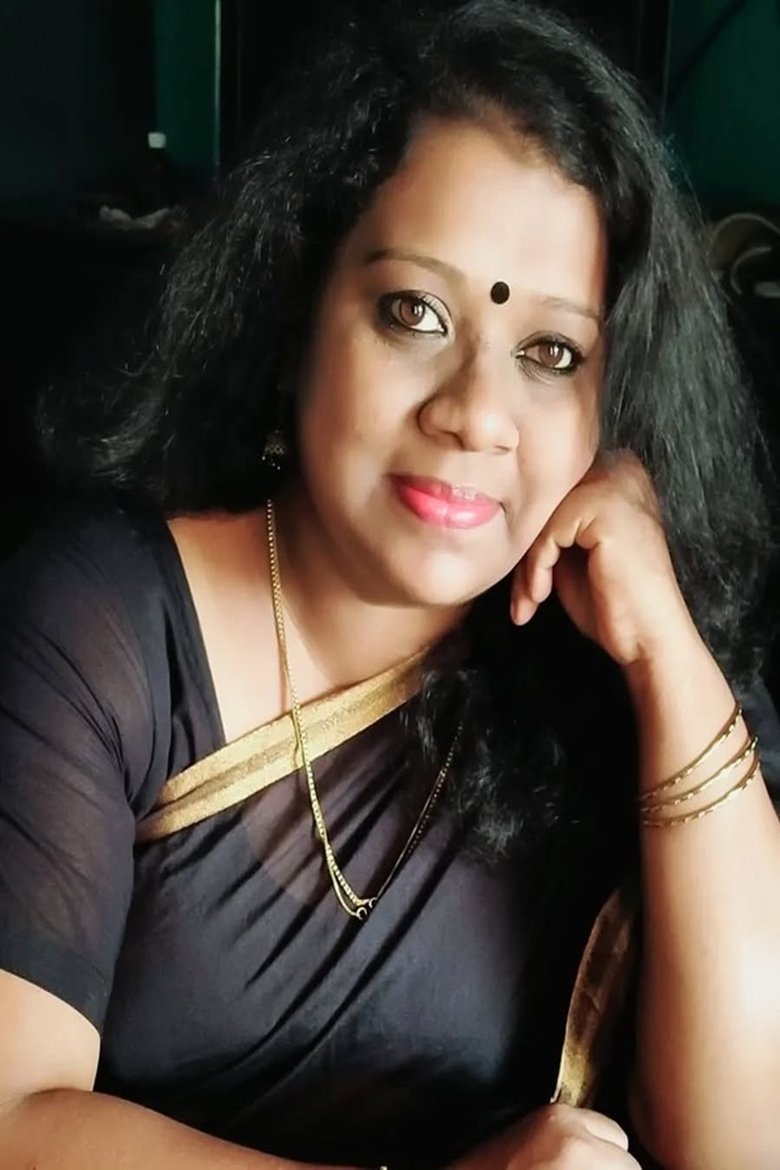 Portrait of Maya Suresh