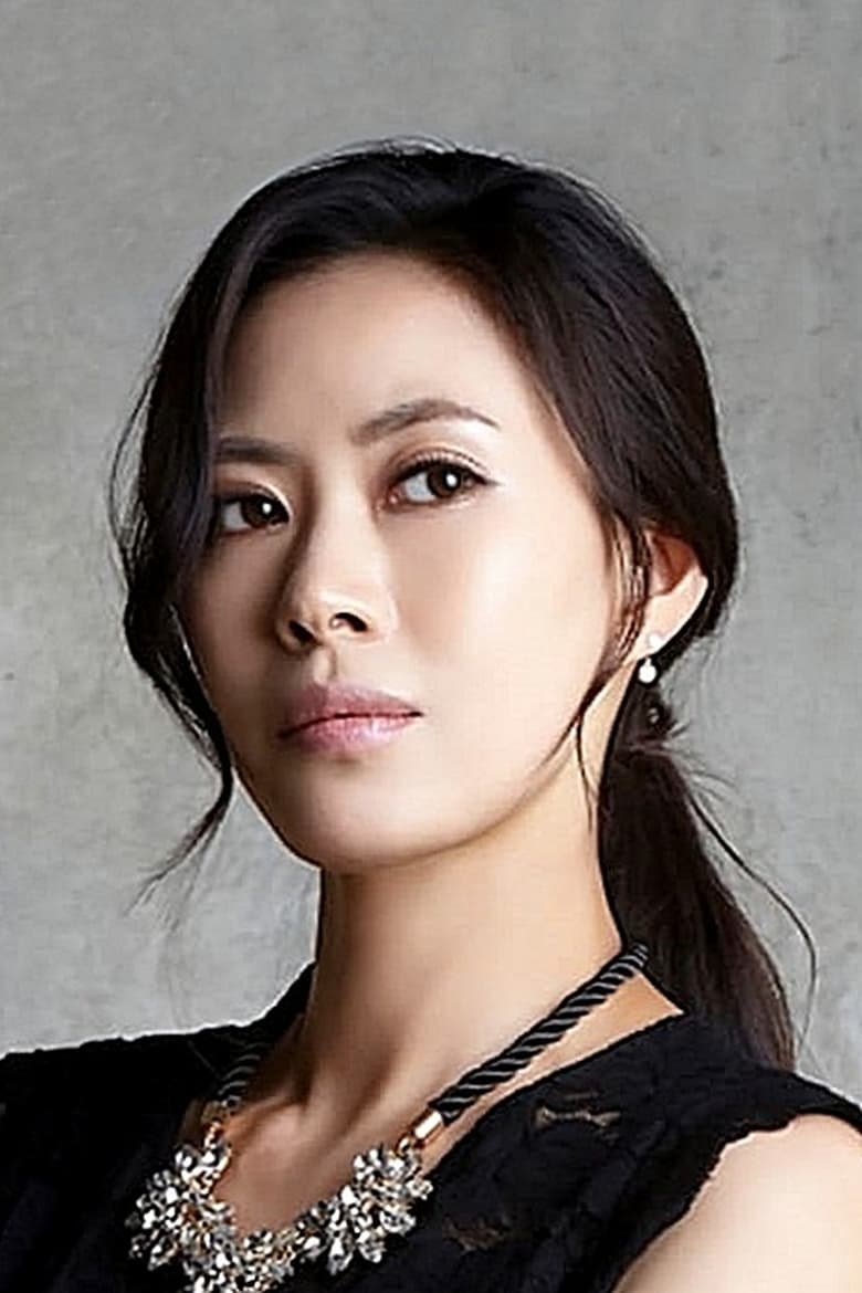 Portrait of Yoo Chae-young