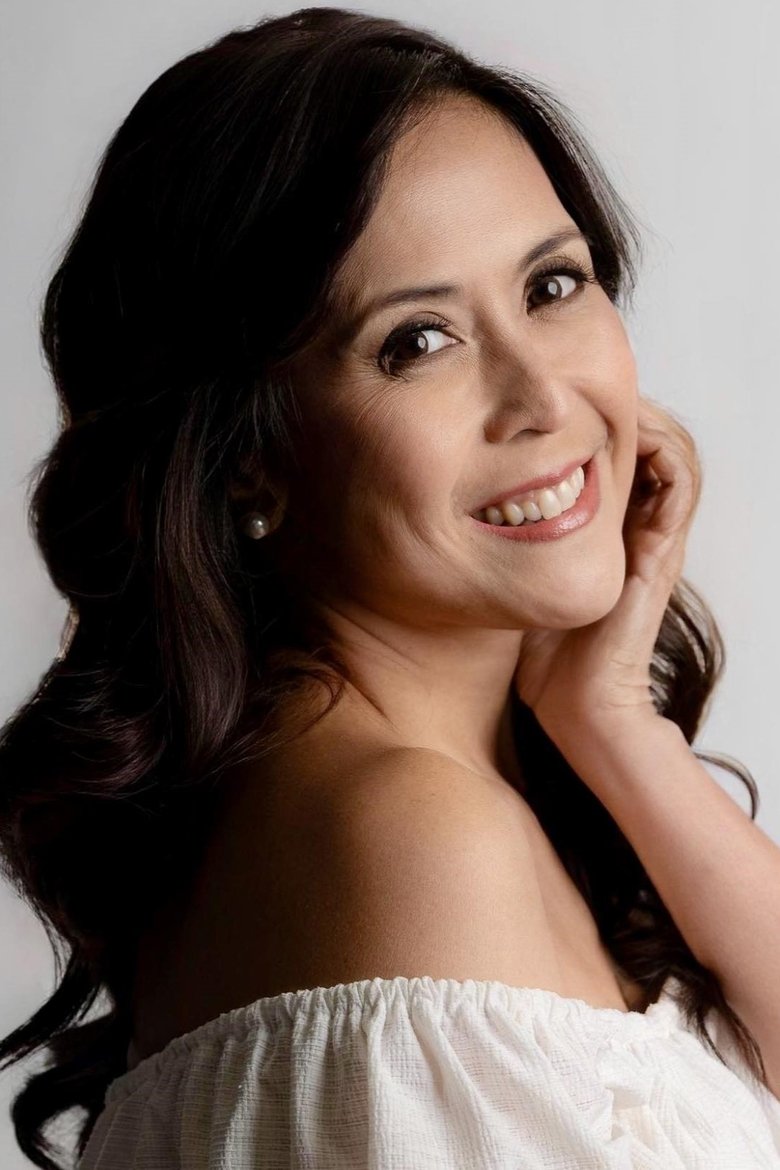 Portrait of Rachel Alejandro