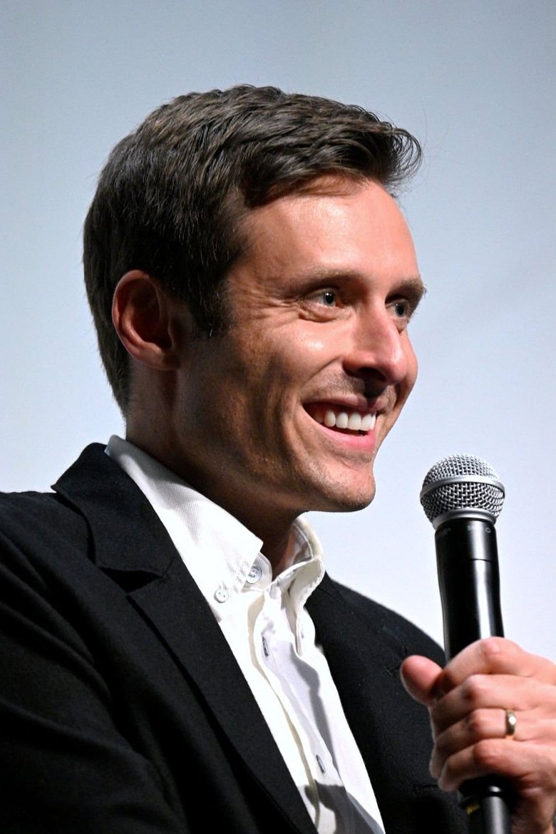 Portrait of Alex Disenhof