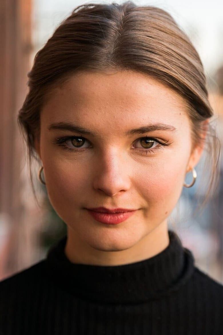 Portrait of Stefanie Scott