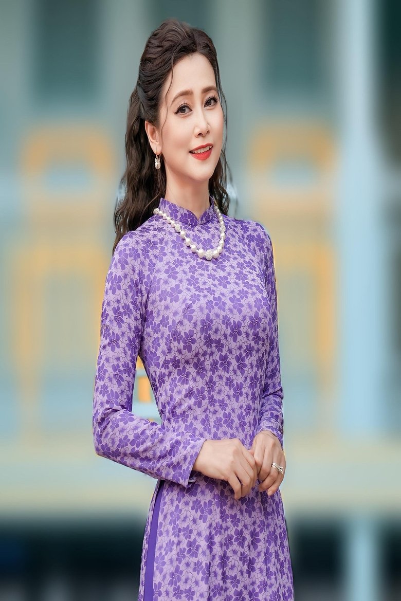 Portrait of Tuyết Thu