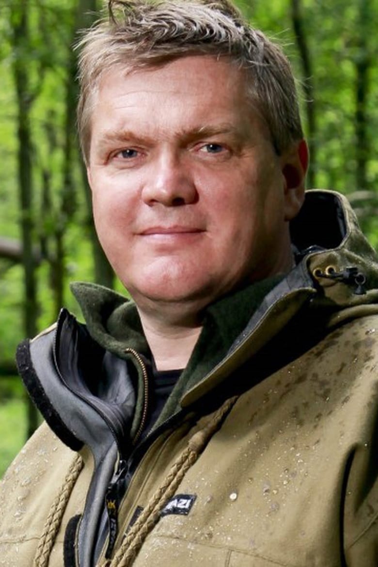 Portrait of Ray Mears